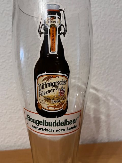 2 Bierstiefel, Dithmarscher Pilsner (Beugelbuddelbeer) in Waren (Müritz)