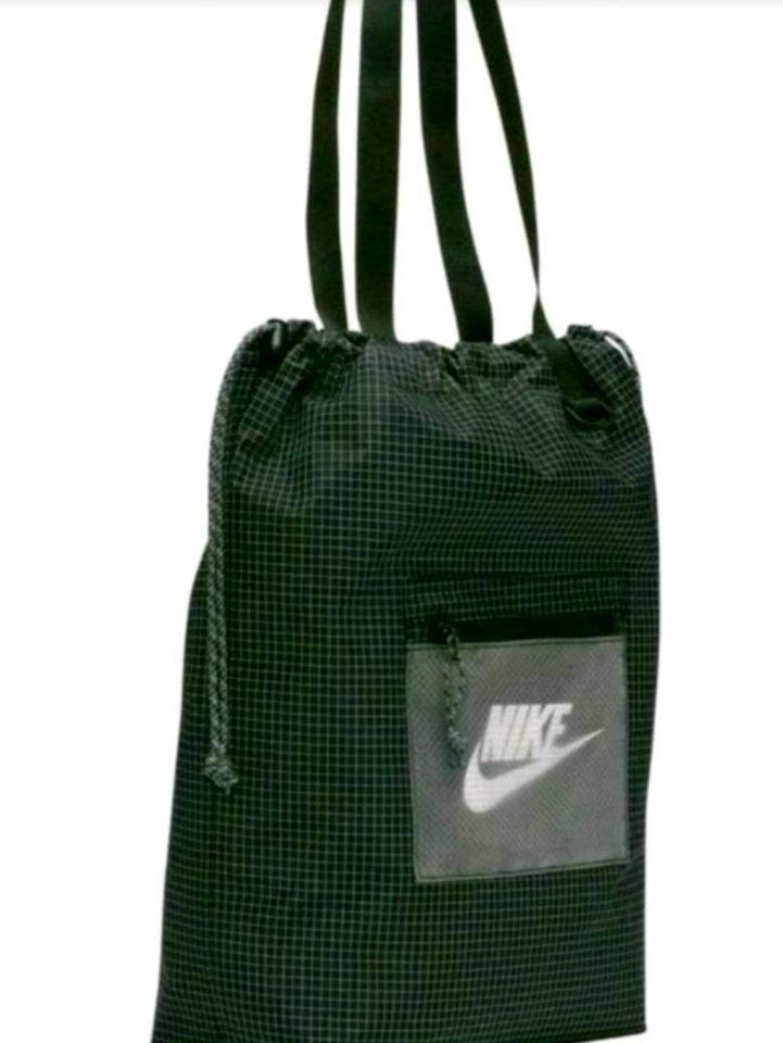 Nike, Sportswear, Tasche, Beutel, schwarz/grau, NEU in Kiel