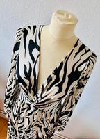 Gemustertes Kleid von Reserved / Gr. S Frankfurt am Main - Bockenheim Vorschau