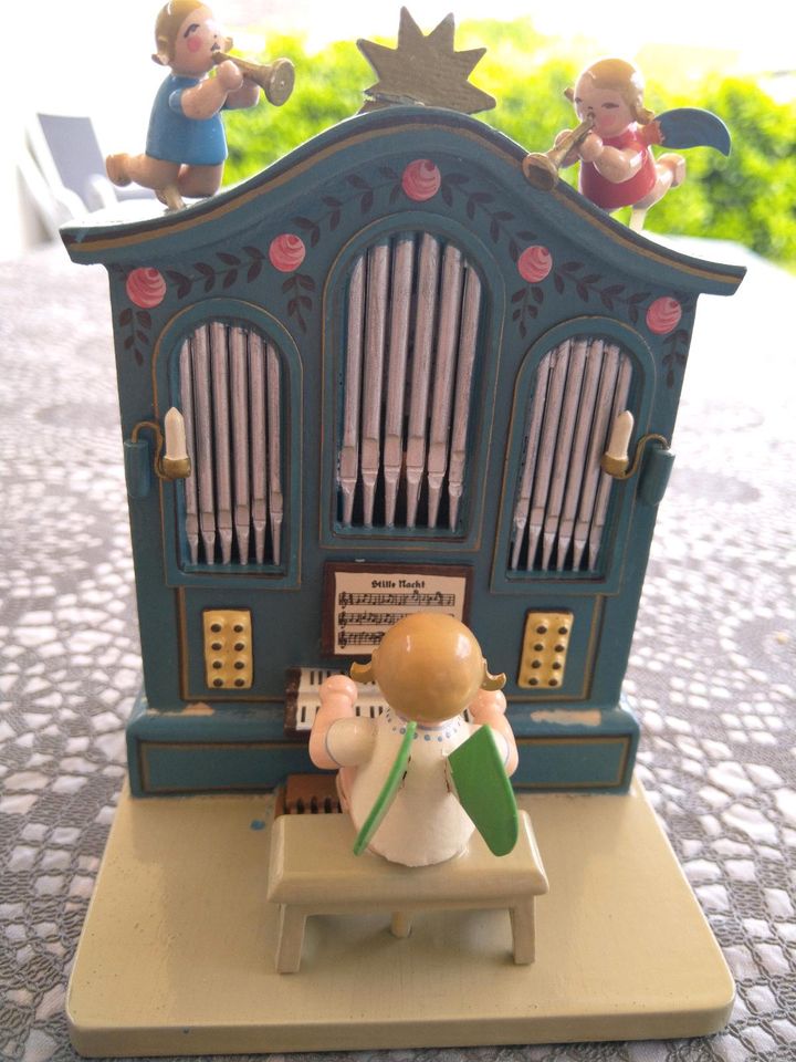 Wendt und Kühn Spieluhr Orgel mit Punkteengel in Otterstadt