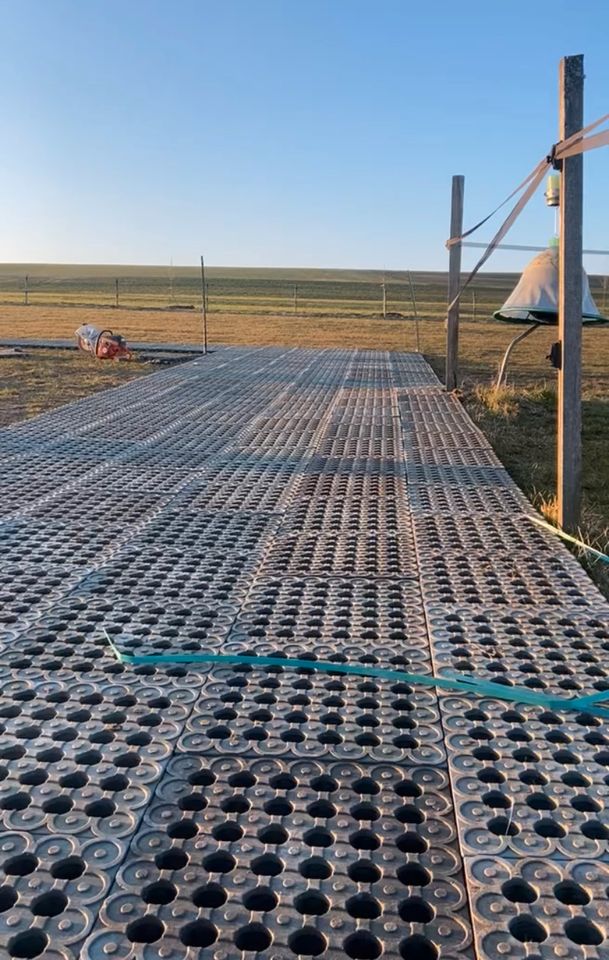 Verlegung von Paddockmatten Trittmatten Paddockplatten Pferde in Spiesen-Elversberg