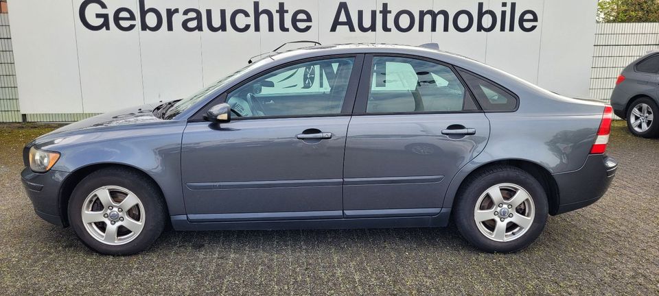 Volvo S40 Lim. 1.8 Kinetic Klimaautomatik PDC hinten in Beckum