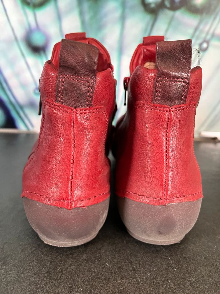 Think! Stiefeletten rot Bio Öko Gr. 39 TOP in Freiburg im Breisgau