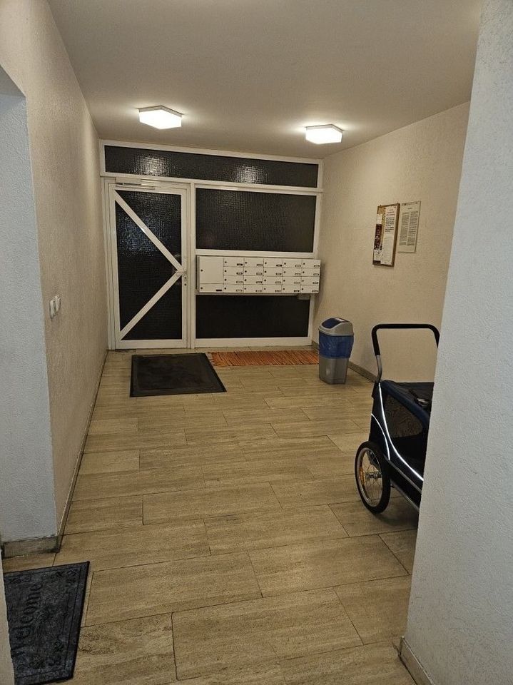 3 Zimmer ETW mit KFZ-Stellplatz und Balkon in Frankfurt am Main