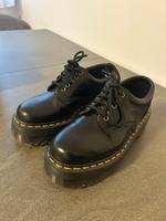 8053 Quad Glattleder Plateauschuhe Dr. Martens Kr. München - Unterschleißheim Vorschau