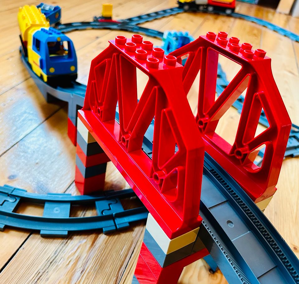 Sonderpreis - LEGO Duplo Eisenbahn XXL insgesamt neun Sets !!! in Hochheim am Main