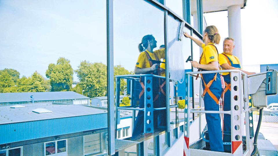 Glas- u. Sonderreiniger (m/w/d) in Schleswig-Holstein (39h/Woche) in Rendsburg