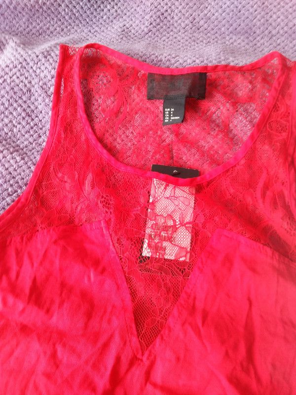 H&M Sexy Romantik Top strahlend ROT 34-36 (34) xs-s in Heusenstamm