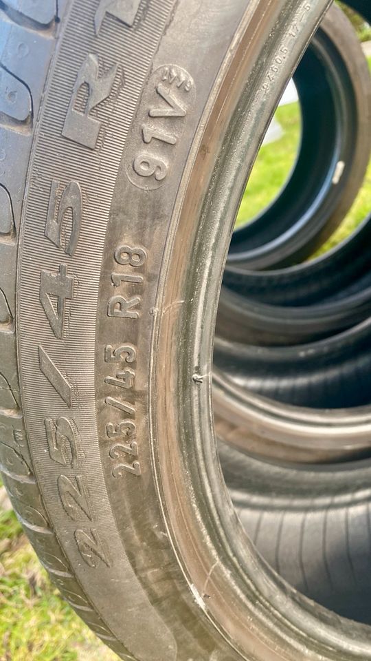 Run Flat Sommerreifen 225 45 R18  Pirelli in Seelze