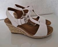 Geboren Sandalen Keilabsatz weiß Gr.7  Pumps Baden-Württemberg - Mannheim Vorschau