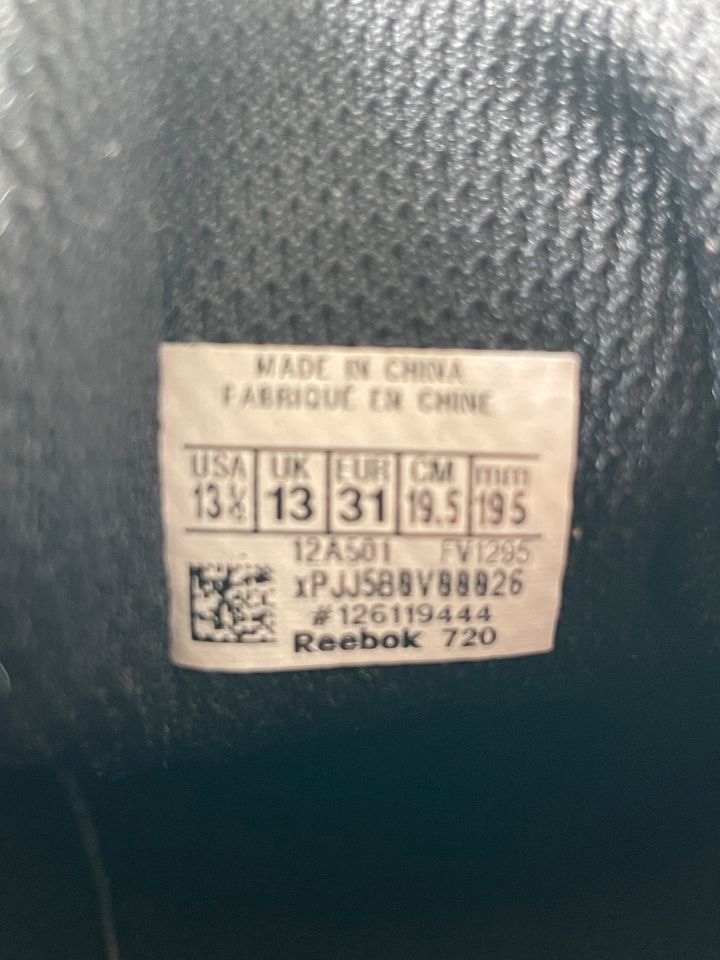 Reebok Sneaker Kinder schwarz, Gr. 31 in Overath