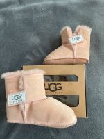 UGG Erin Krabbelschuh| Babyschuhe Lammfellschuhe Rosa 20,5 Niedersachsen - Horneburg Vorschau