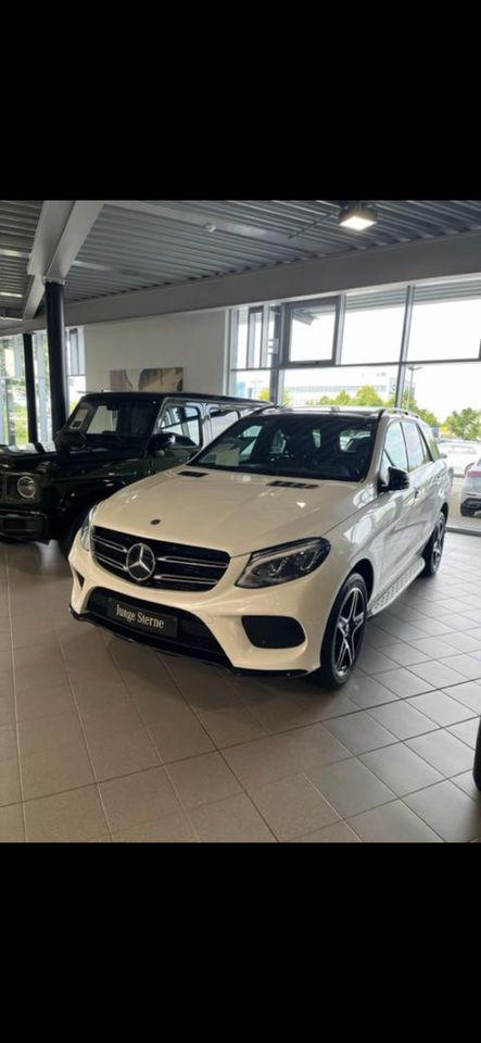 Auto Mercedes, GLE 350 noch eine halb Jahre bei Mercedes Garantie in Berlin