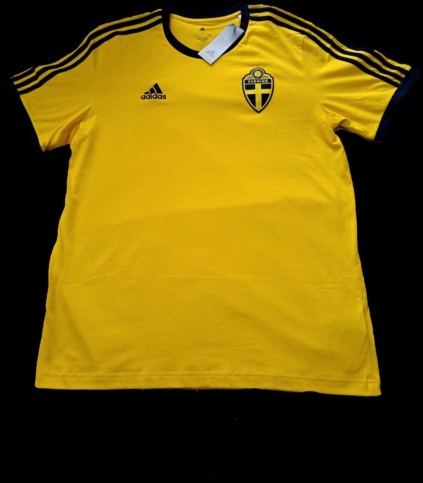 Schweden Adidas Fußball Trikot 2021 / Sweden Football T-Shirt in Troisdorf