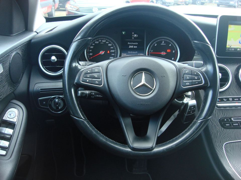 Mercedes-Benz C 220d Lim. 7G-Tronic*AHK*LED*Navi*PDC*STHZ* in Halle