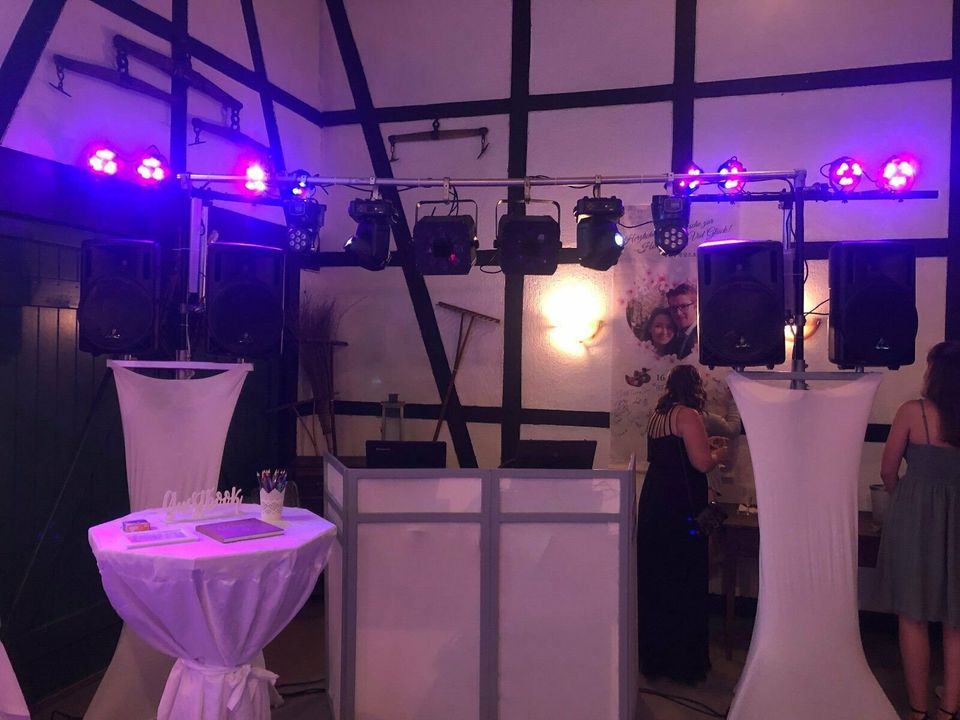 Dj für Hochzeit, Geburtstag mit Technik & Fotobox zu fairen Preis in Essen