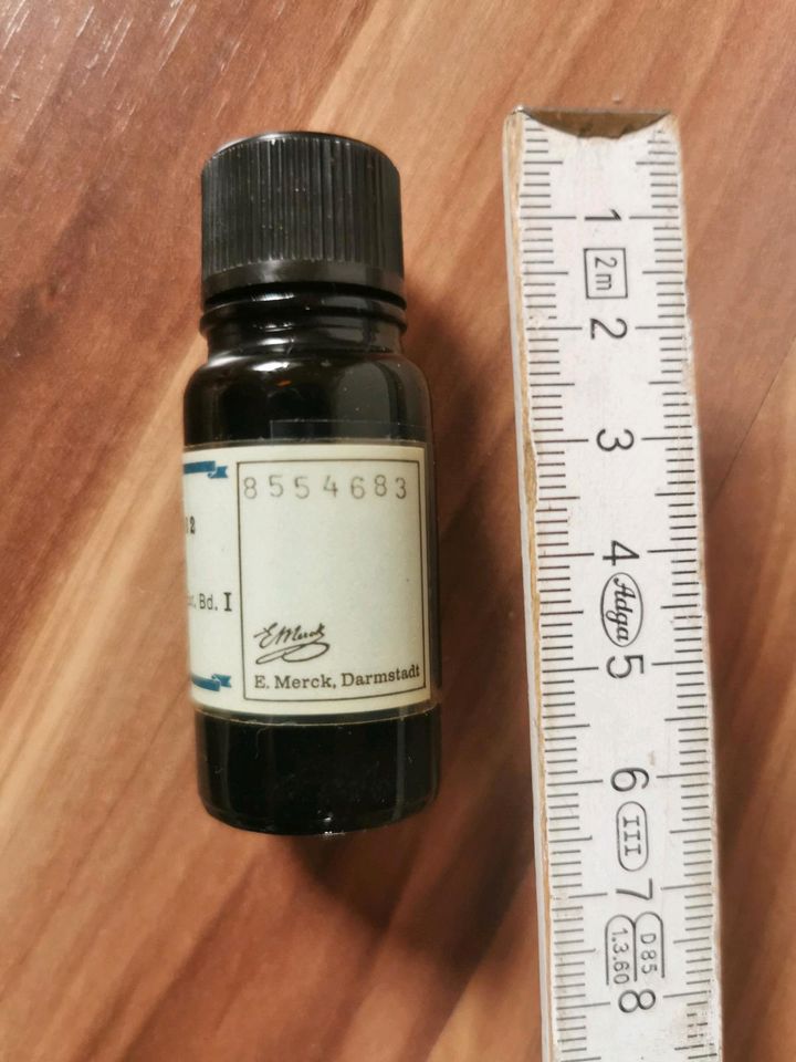 Altes Tusche Fläschchen aus Kellerfund zum schreiben 10ml in Germaringen