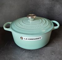 ‼️Le Creuset Signature Bräter/ Topf 24cm. Farbe Sage. NEU Nordrhein-Westfalen - Kranenburg Vorschau