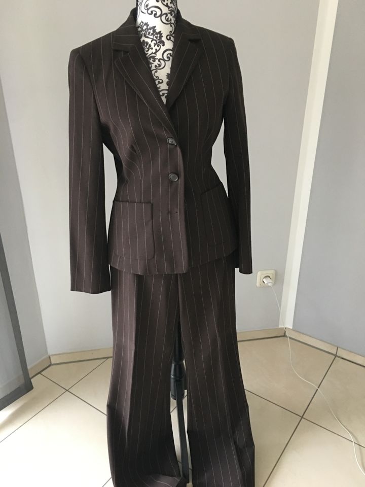 Esprit Anzug Blazer Hose Gr. 36 Nadelstreifen Schlaghose Frauen in Pritzwalk