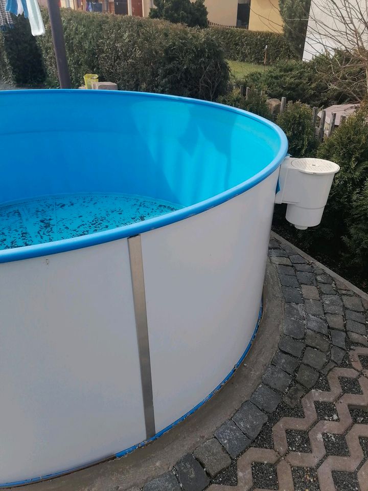 Stahlwand-Pool 2,50 Komplettset mit Pumpe...... in Neukirch/Lausitz