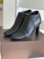 Gucci Halbstiefel in Größe 37 Brandenburg - Birkenwerder Vorschau