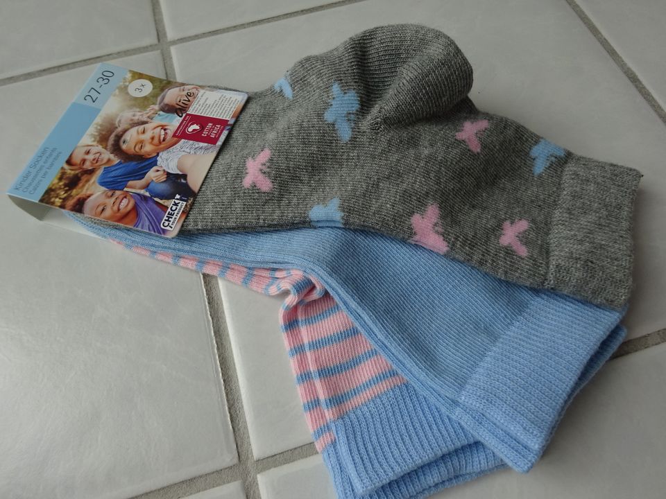 Mädchen Socken u. a. Minnie Mouse Looney Tunes Gr. 27-30 - NEU! in Ingolstadt