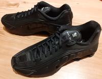Nike Shox R4 Herren Sneaker Triple Black in Größe 44 Eimsbüttel - Hamburg Niendorf Vorschau