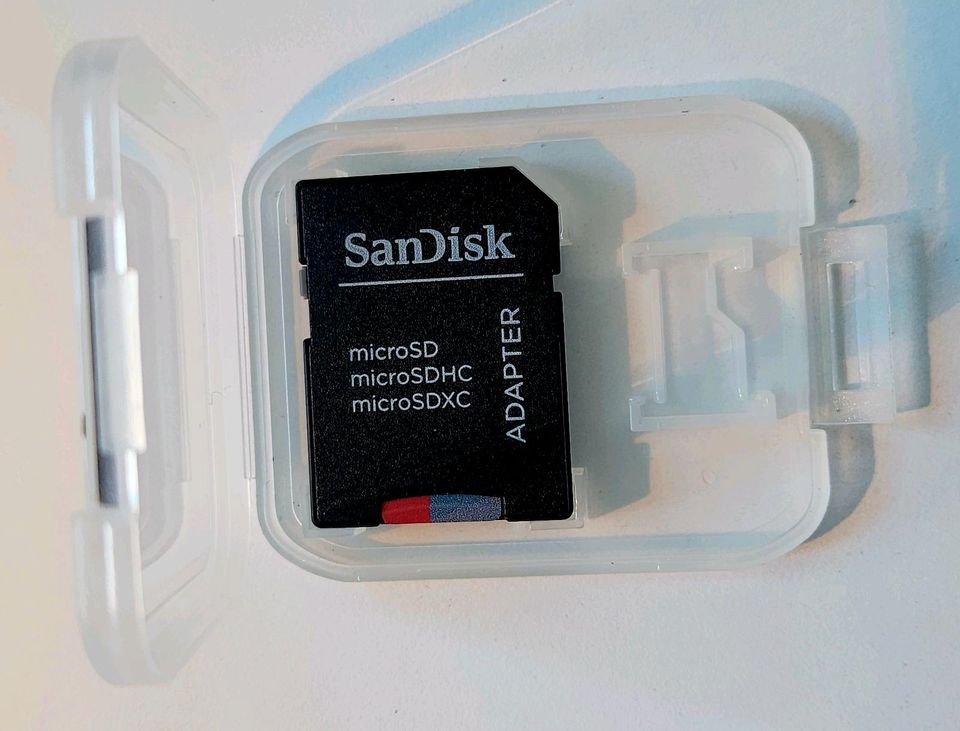 SanDisk Ultra 200 GB microSDXC Memory Card in Altusried