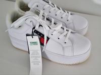 Tommy Jeans Sneaker Leder, Gr. 39, neu mit Etikett Sachsen - Markkleeberg Vorschau