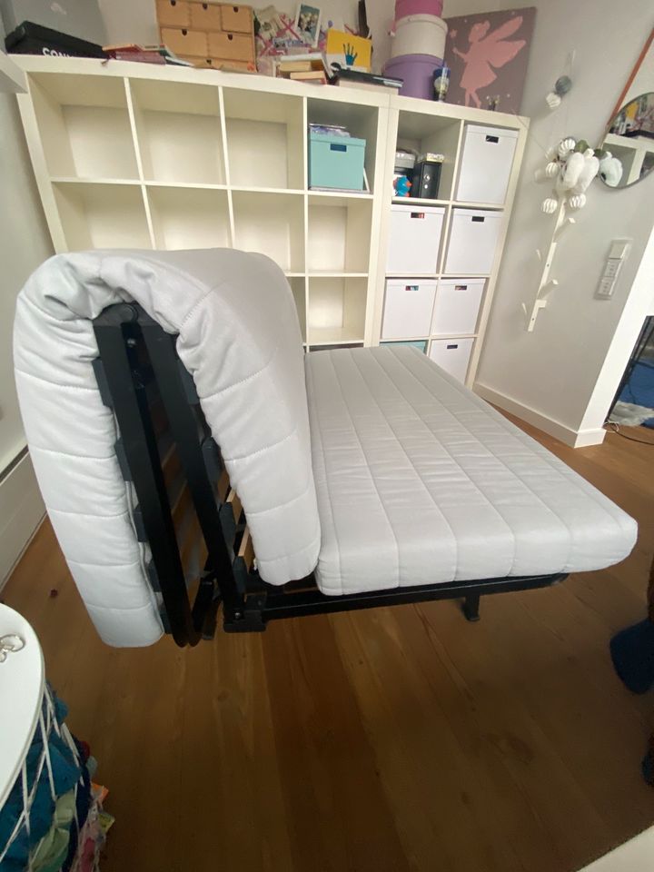 IKEA Lycksele 2er Bettsofa / Schlafsofa (2 Bezüge: grau + weiß) in München