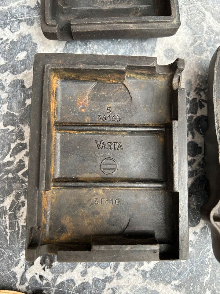 Batterie Oldtimer Bosch Varta Berga Oldtimer Batterie in Neinstedt