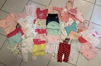 Baby Kleiderpaket  36 Teile Gr 50/ T-Shirt/Hosen/strampler Nordrhein-Westfalen - Korschenbroich Vorschau