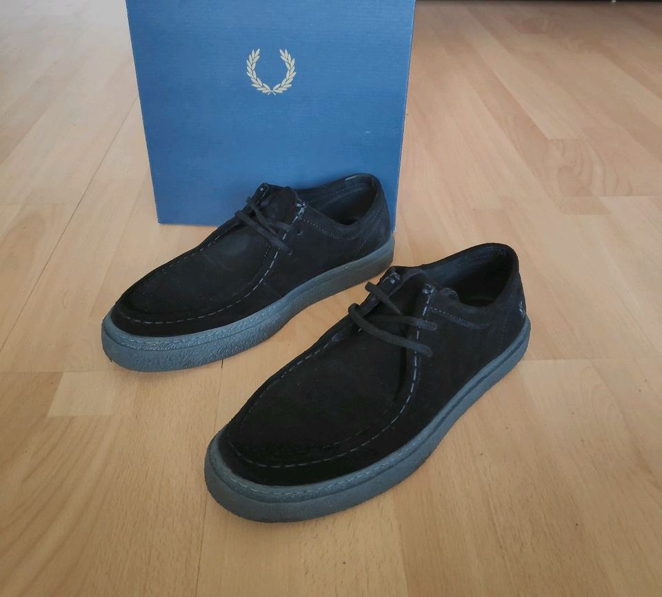 Fred Perry Dawson Low Schwarz Gr. 45 Neu in Bonn