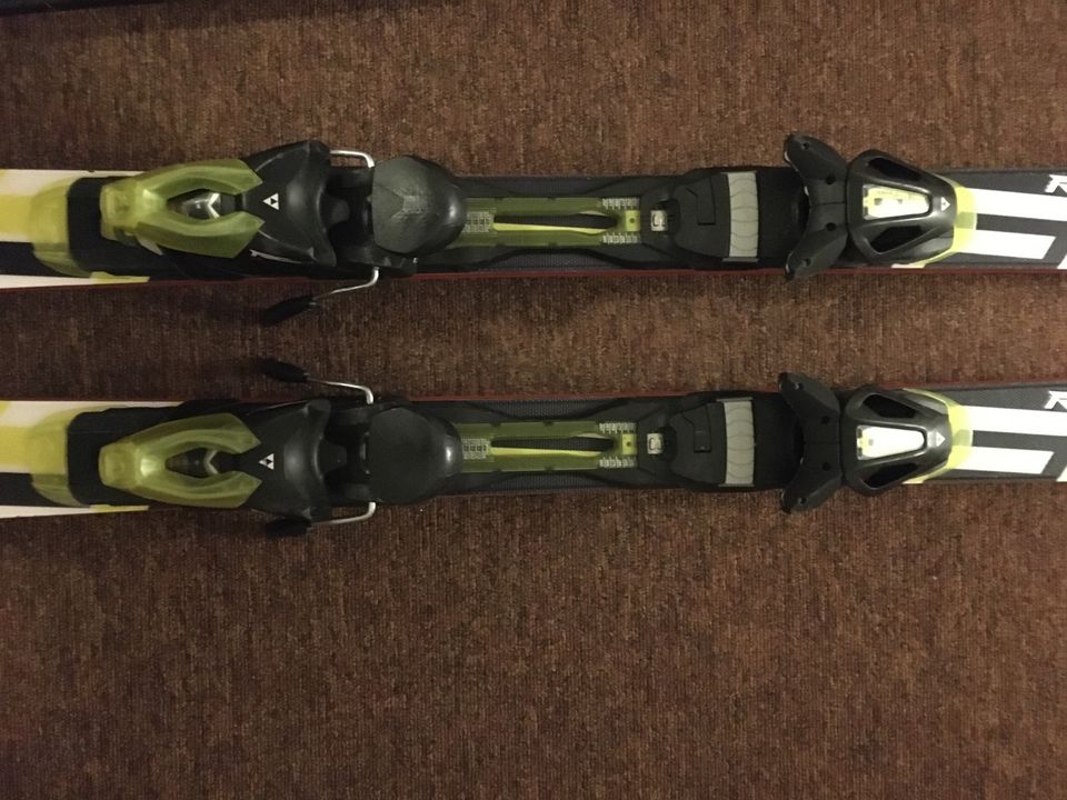 Set Fischer RC4 Ski 165 cm, Skistiefel Gr. 25-25,5, Stöcke 120 cm in Bärenstein