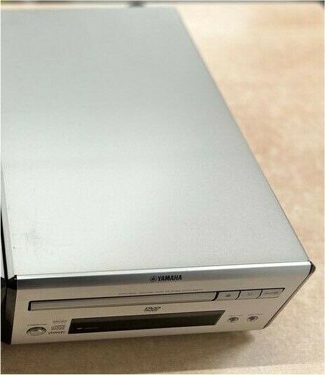 ⭐️Yamaha DVD-E810 CD-/DVD-Player, 21,5cm breit ⭐️ in Hof (Saale)