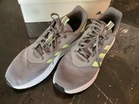 ADIDAS Sport-/Laufschuhe, Gr. 42 1/3, TOP Kr. Altötting - Haiming Vorschau