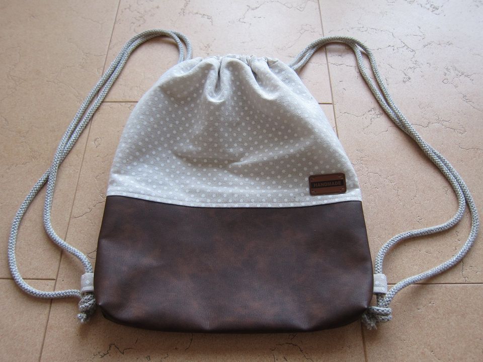 Turnbeutel Rucksack Tasche Punkte | handmade hochwertig | Versand in Bad Abbach