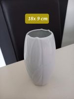 Vase weißen Porzellan inkl Versand Nordrhein-Westfalen - Lippstadt Vorschau