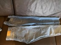 Bershka neu hose jeans SLIM 40 M L def 2 Y Premium Hessen - Birstein Vorschau