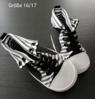 Kinder - Baby Chucks/ Schuhe Größe 16/17 Niedersachsen - Hammah Vorschau