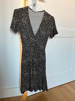 Pull&Bear Sommerkleid XS 34 schwarz Blumen Kleid Leipzig - Leipzig, Zentrum Vorschau