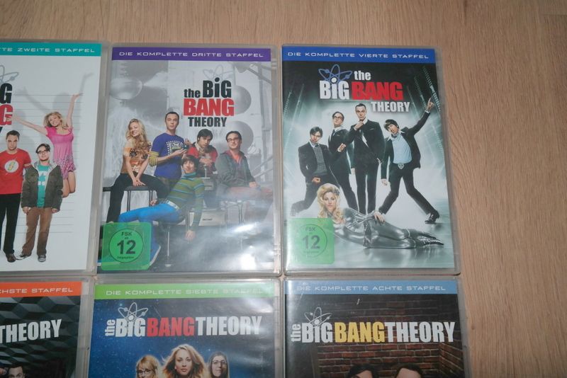 Staffel 1-8 von The BIG BANG Theory wie neu in Drensteinfurt