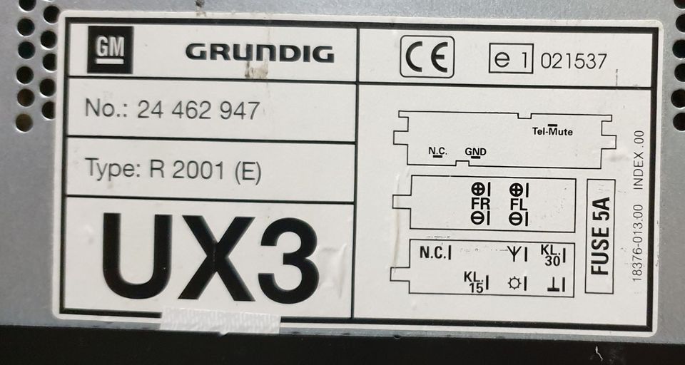 Opel Agila Autoradio - Grundig -, R2001,Original-   DIN Schacht in Lehre