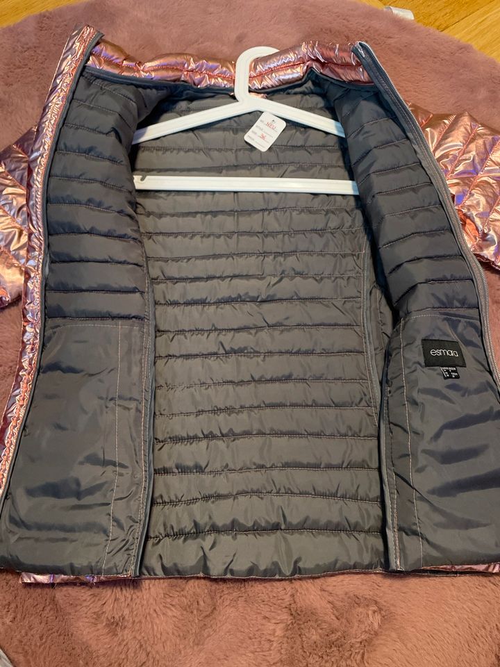 esmara Damen Jacke mit wärmender, leichter High-Loft-Wattierung in München