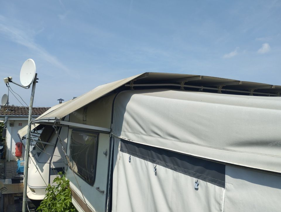 Wohnwagen Überdach in Krefeld