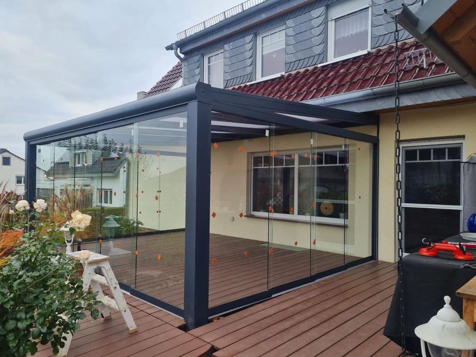 ALU Terrassenüberdachung - Carport - Glasschiebewand - Kaltwinter in Melsungen