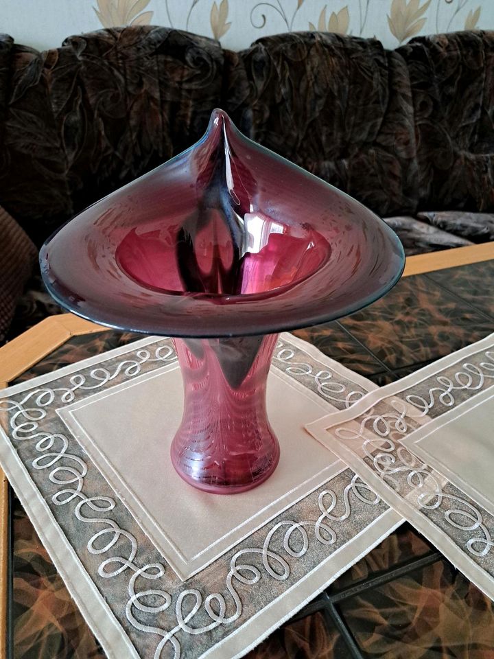 Murano Glas Vase. in Schmelz