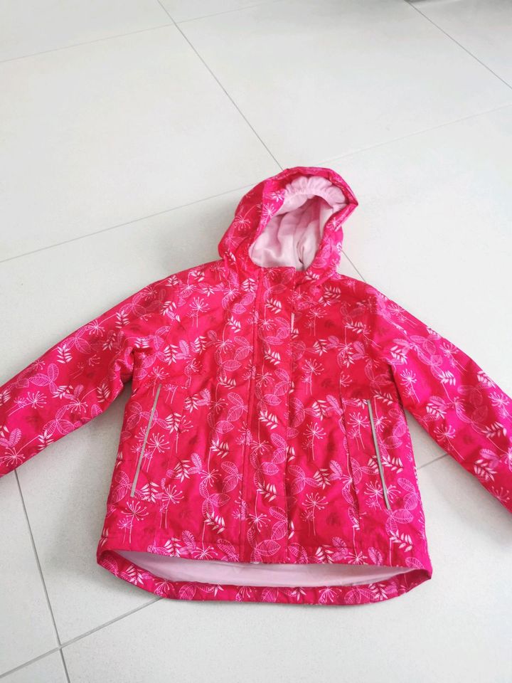 Winterjacke Gr. 110/116 Skijacke Jacke Mädchen Kinder Baby in Memmingen