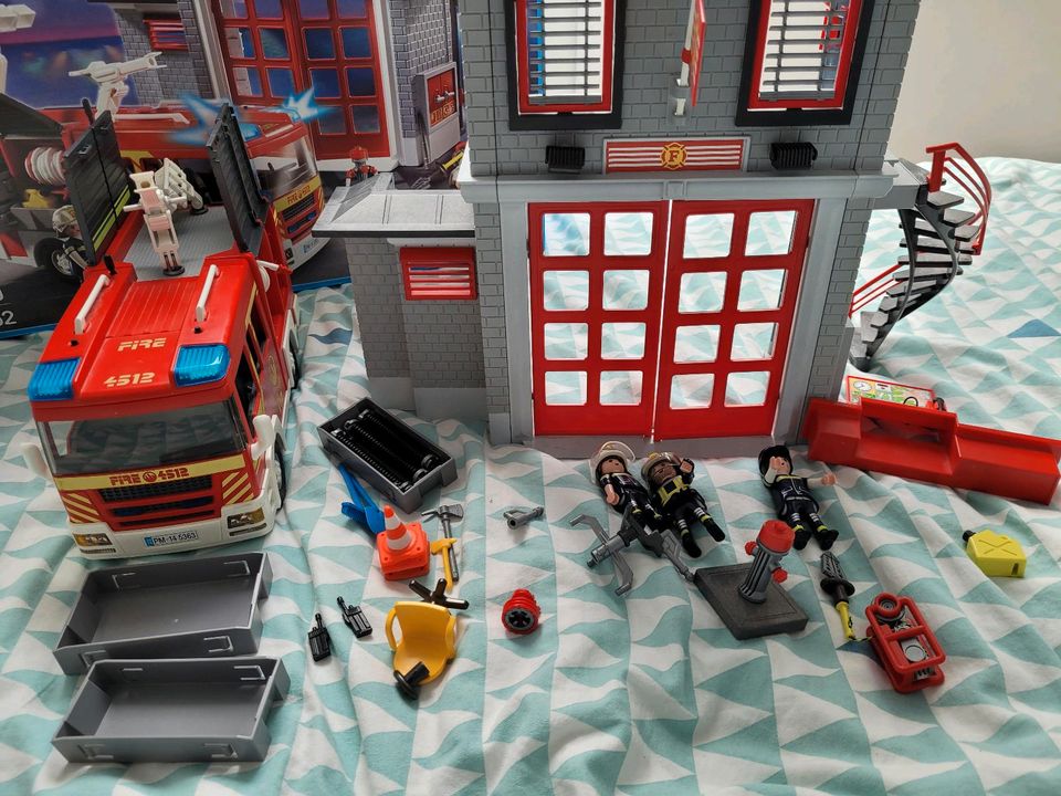 Playmobil 9052 City Action Feuerwehrstation mit Löschfahrzeug in Neukirchen-Vluyn