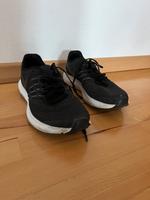 Sneaker 40 schwarz Nike Running Hessen - Wehretal Vorschau